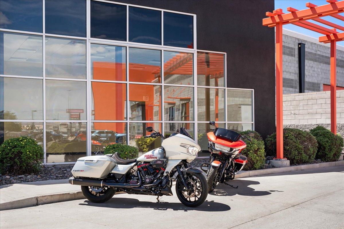 Harley Davidson Reno Interior 6